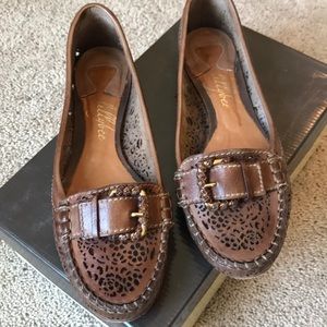 Lillybee leather perforated loafer